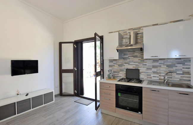 Casa de 3 quartos em Floridia com piscina privada e jardim - Foto 8