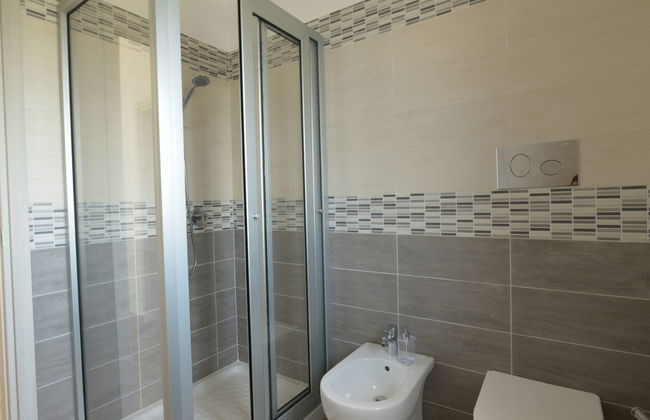 Casa de 3 quartos em Floridia com piscina privada e jardim - Foto 17