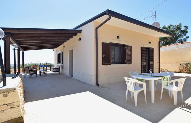 Casa de 3 quartos em Floridia com piscina privada e jardim - Foto 22
