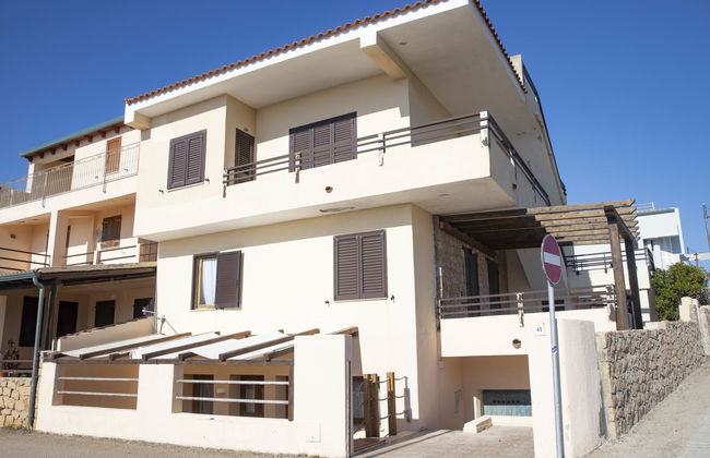 Apartment mit 2 Schlafzimmern in Trinità d'Agultu e Vignola mit terrasse - Foto 1