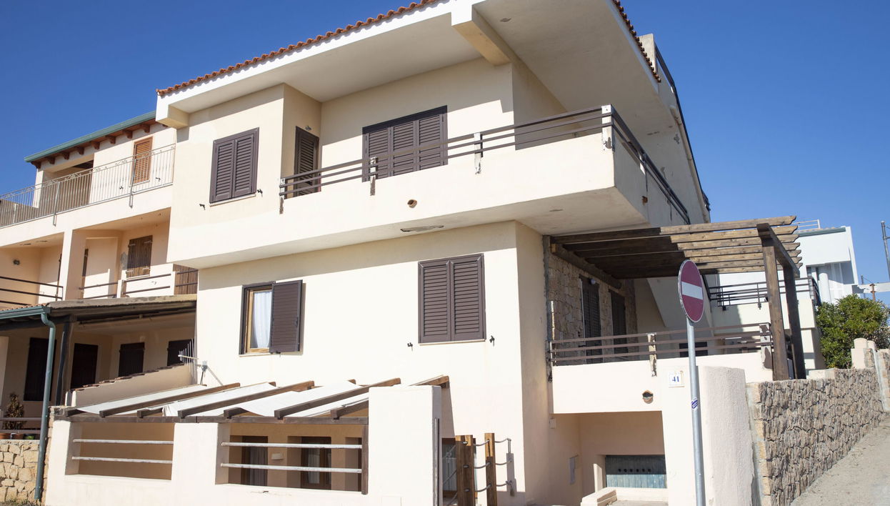 Apartment mit 2 Schlafzimmern in Trinità d'Agultu e Vignola mit terrasse - Foto 1