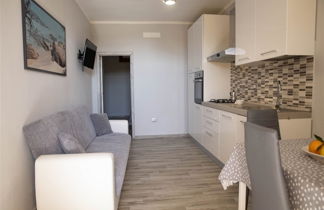 Foto 2 - Apartamento de 1 habitación en Trinità d'Agultu e Vignola con terraza y vistas al mar