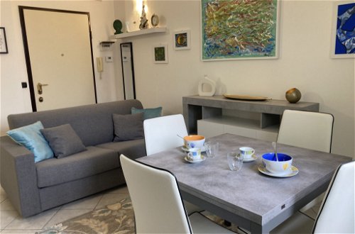 Foto 4 - Apartamento de 1 quarto em Riva Ligure com vistas do mar