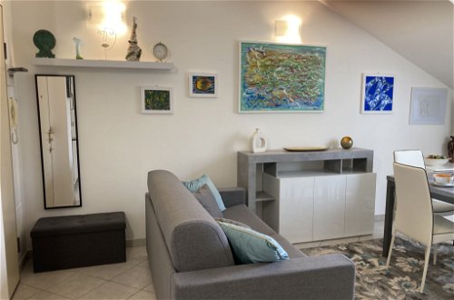 Foto 10 - Apartamento de 1 quarto em Riva Ligure com vistas do mar