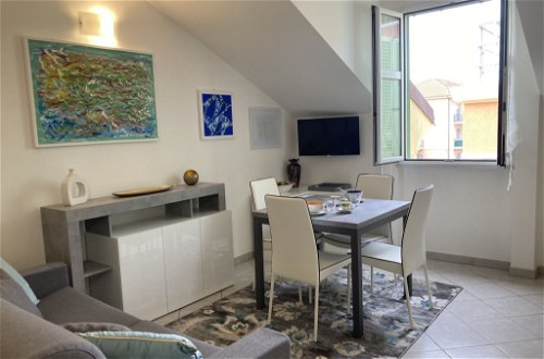 Foto 7 - Apartamento de 1 quarto em Riva Ligure com vistas do mar