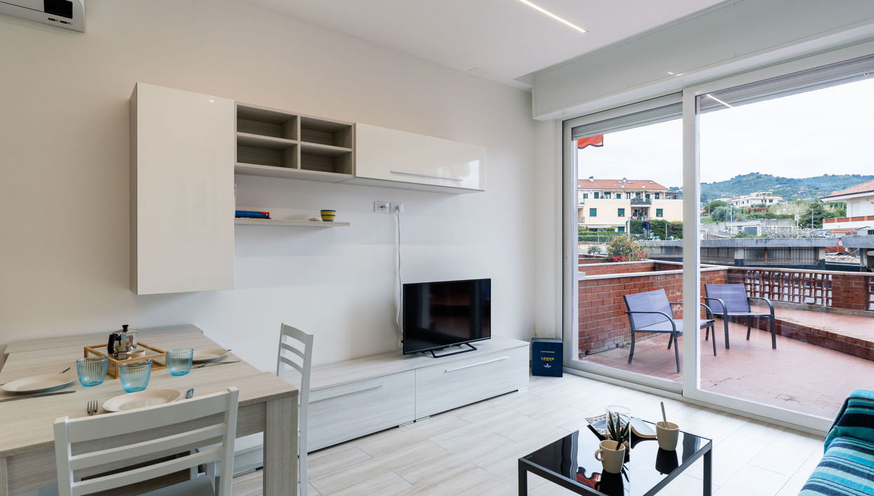 Appartement de 2 chambres à Diano Castello avec terrasse - Photo 1