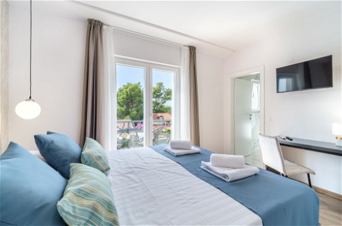 Foto 21 - Casa con 4 camere da letto a Milna con piscina privata e vista mare