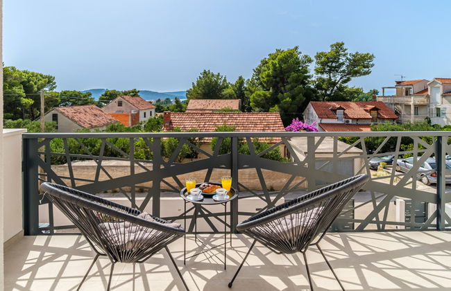 Casa de 5 quartos em Milna com piscina privada e terraço - Foto 28