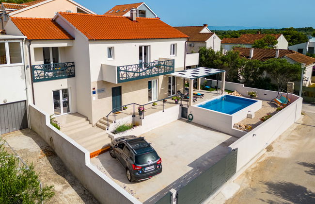 Casa de 5 quartos em Milna com piscina privada e terraço - Foto 49