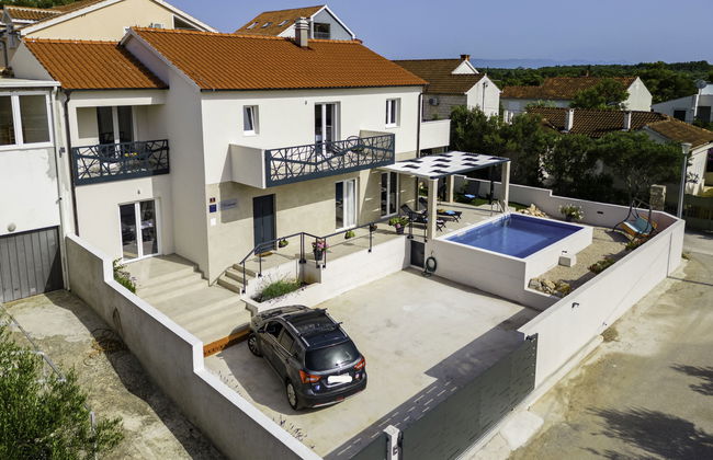 Casa de 5 quartos em Milna com piscina privada e terraço - Foto 40