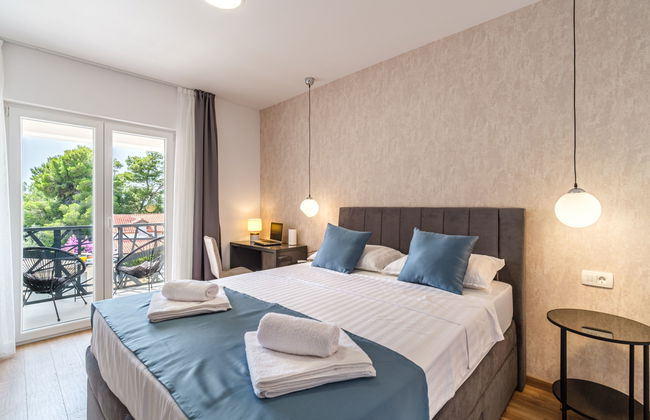 Casa de 5 quartos em Milna com piscina privada e terraço - Foto 31