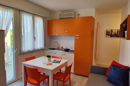 Foto 12 - Apartment mit 1 Schlafzimmer in San Michele al Tagliamento mit blick aufs meer