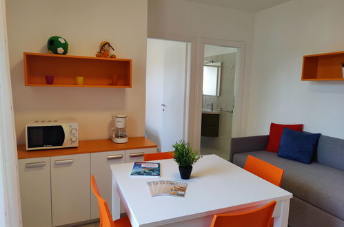 Foto 4 - Apartment mit 1 Schlafzimmer in San Michele al Tagliamento mit blick aufs meer