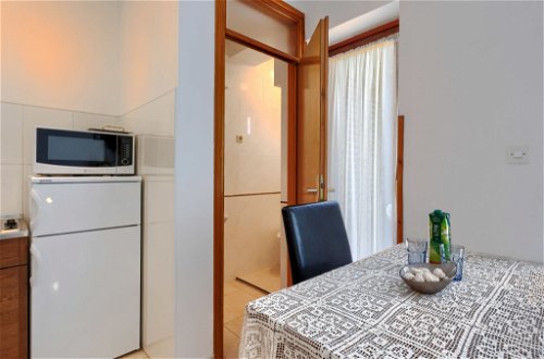 Foto 14 - Apartamento en Rovinj con vistas al mar