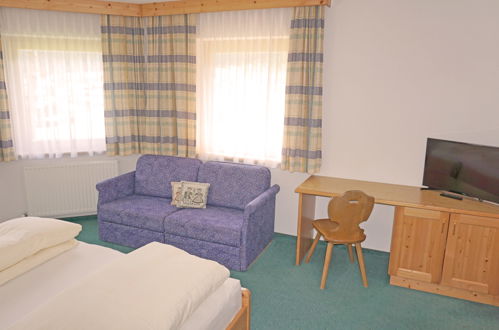 Foto 11 - Apartamento de 2 quartos em Pettneu am Arlberg com jardim e terraço