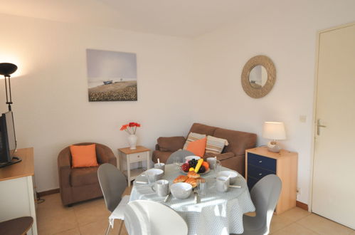 Foto 10 - Apartamento de 1 habitación en Cavalaire-sur-Mer con terraza y vistas al mar