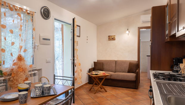 Maison de 1 chambre à Civezza avec piscine et jardin - Photo 2