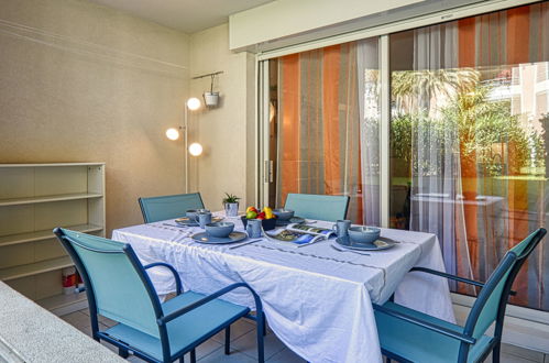 Foto 20 - Apartamento de 1 quarto em Fréjus com piscina e vistas do mar
