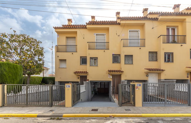 Casa de 3 quartos em Torredembarra com piscina e terraço - Foto 35