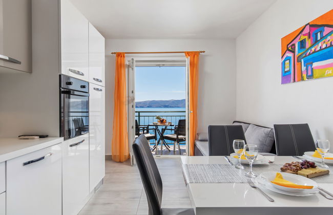Apartamento de 3 quartos em Senj com piscina e jardim - Foto 3