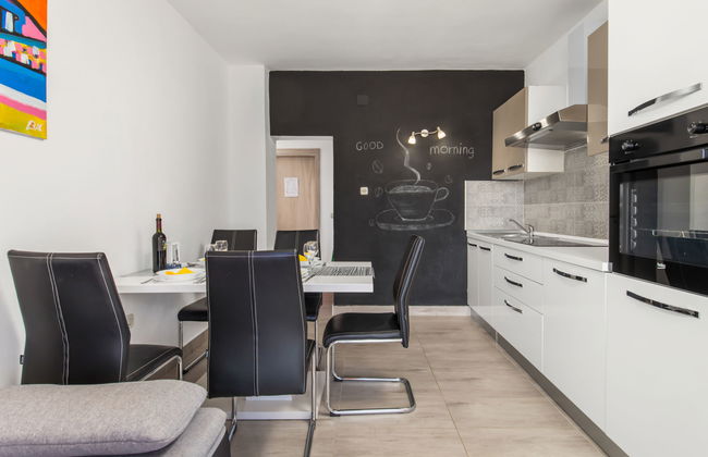 Apartamento de 3 quartos em Senj com piscina e jardim - Foto 13