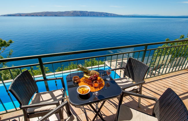 Apartamento de 3 quartos em Senj com piscina e jardim - Foto 1