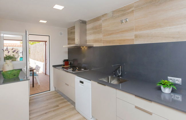 Casa de 4 quartos em Cunit com piscina privada e jardim - Foto 11
