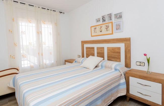 Casa de 4 quartos em Cunit com piscina privada e jardim - Foto 12