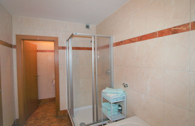 Apartamento de 3 quartos em Stumm com piscina e jardim - Foto 18