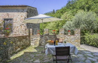 Foto 3 - Casa con 1 camera da letto a Sesto Fiorentino con piscina e giardino