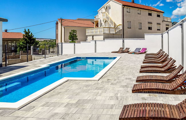 1 bedroom Apartment in Karlobag with swimming pool - Photo 16
