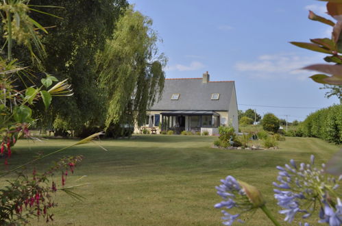 Photo 28 - Maison de 2 chambres à Kerbors avec jardin et vues à la mer