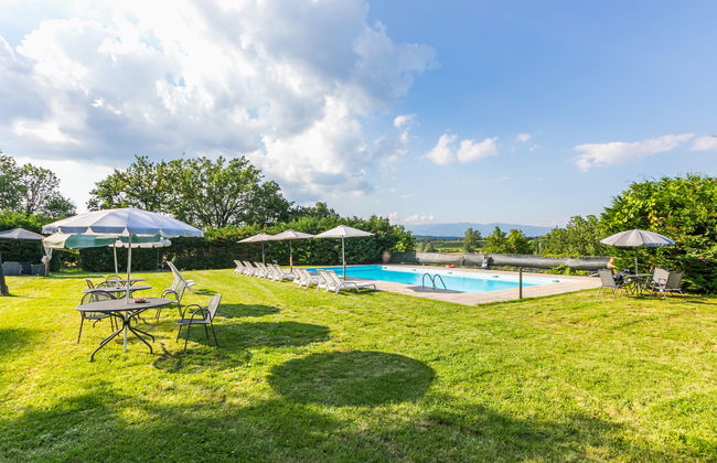 Casa de 5 quartos em Bucine com piscina e jardim - Foto 43