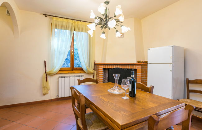 Casa de 5 quartos em Bucine com piscina e jardim - Foto 7