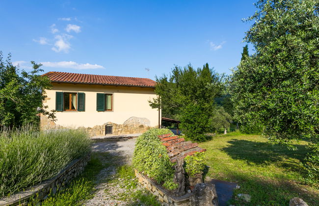 Casa de 5 quartos em Bucine com piscina e jardim - Foto 44