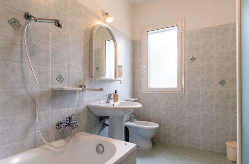 Foto 22 - Apartamento de 2 quartos em Diano Castello com piscina e jardim