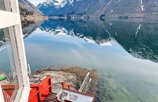 Foto 2 - Casa de 2 quartos em Balestrand com jardim e terraço