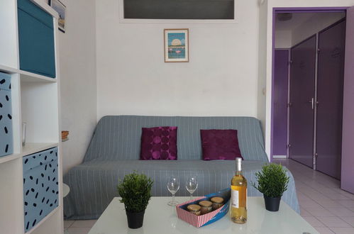 Photo 9 - 2 bedroom Apartment in Le Grau-du-Roi with swimming pool