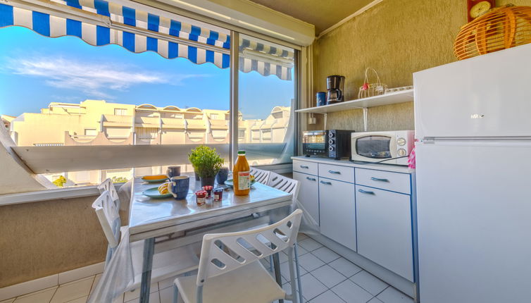 Photo 1 - Appartement de 2 chambres à Le Grau-du-Roi avec piscine et vues à la mer