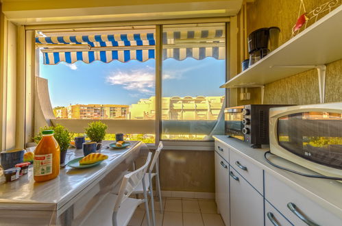 Photo 12 - Appartement de 2 chambres à Le Grau-du-Roi avec piscine et vues à la mer