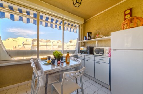 Photo 15 - 2 bedroom Apartment in Le Grau-du-Roi with swimming pool and sea view
