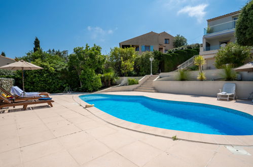 Photo 27 - Maison de 6 chambres à Roquebrune-sur-Argens avec piscine privée et vues à la mer