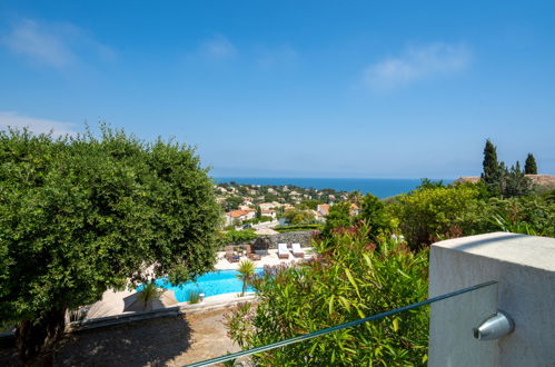 Foto 34 - Casa de 6 quartos em Roquebrune-sur-Argens com piscina privada e vistas do mar
