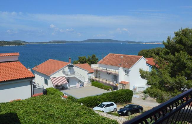 Apartment mit 4 Schlafzimmern in Sibenik mit garten und terrasse - Foto 12
