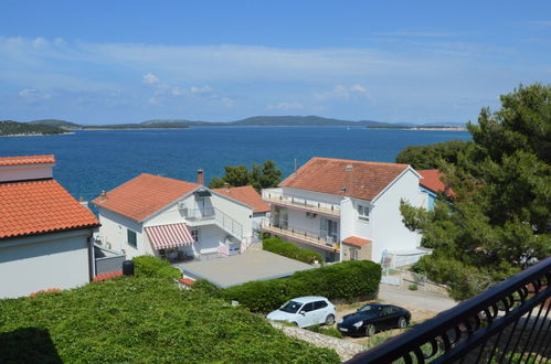 Foto 11 - Apartamento de 3 quartos em Sibenik com terraço e vistas do mar