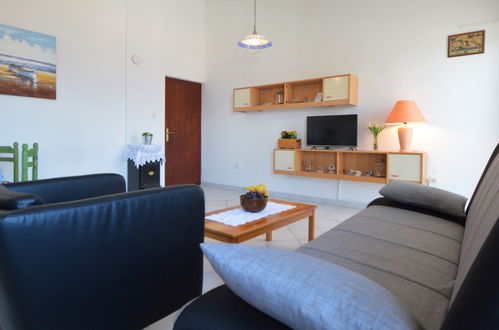 Foto 6 - Apartamento de 3 quartos em Sibenik com jardim e terraço