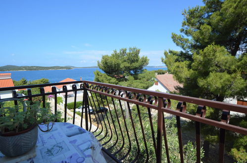 Foto 19 - Apartment mit 3 Schlafzimmern in Sibenik mit terrasse und blick aufs meer