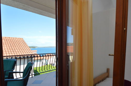 Photo 14 - 3 bedroom Apartment in Sibenik with garden and terrace