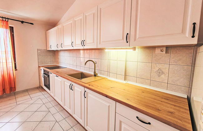 Apartment mit 4 Schlafzimmern in Sibenik mit garten und terrasse - Foto 8