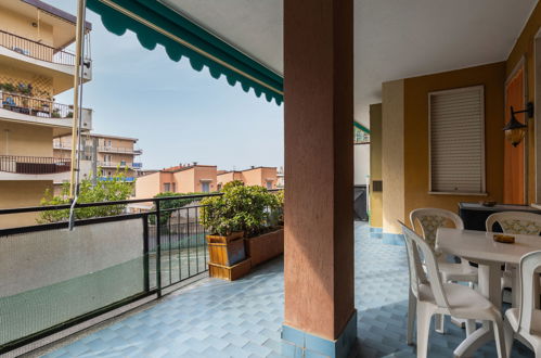 Foto 2 - Apartamento de 1 quarto em Santo Stefano al Mare com vistas do mar